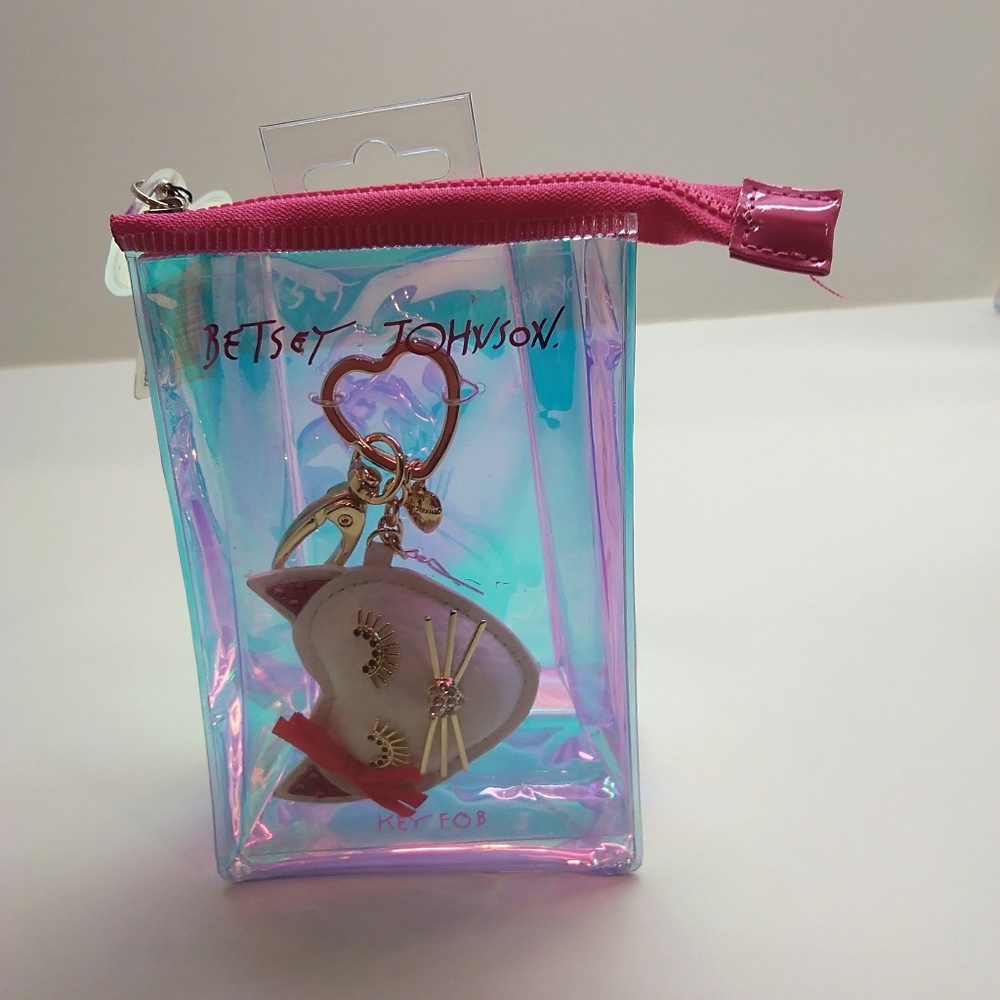 Betsey Johnson New White Kitty Key Fob